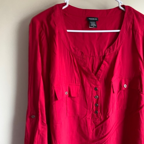 Torrid Red Challis Popover Henley Top Blouse - Picture 5 of 6